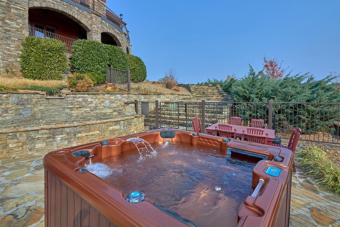 Journey'S End, 5 Bedrooms, Sleeps 12, Private Outdoor Pool, Theater, Sauna Sevierville Exterior foto